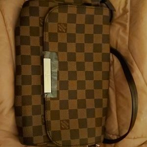 Louis Vuitton Damier Ebene Favorite